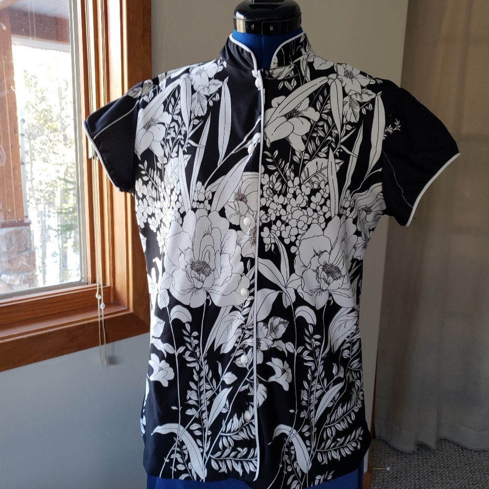 Vintage Asian style top